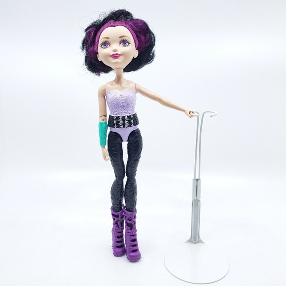 Ever After High Raven Queen Magic Arrow Archery Doll Figure Toy - Picture 1 of 8